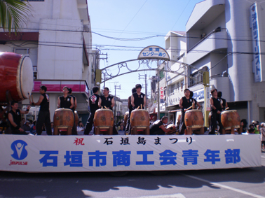 PB070604.jpg