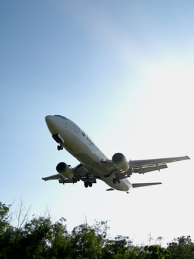 石垣空港着陸.jpg