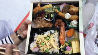 土産横綱弁当中身.png