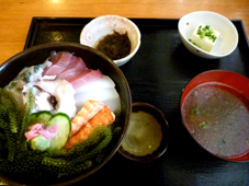 海鮮丼