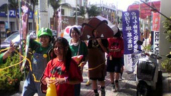 仮装行列③.jpg